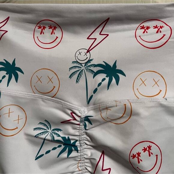 Salty Savage Set white and multi coloured smiley - Picture 8 of 8